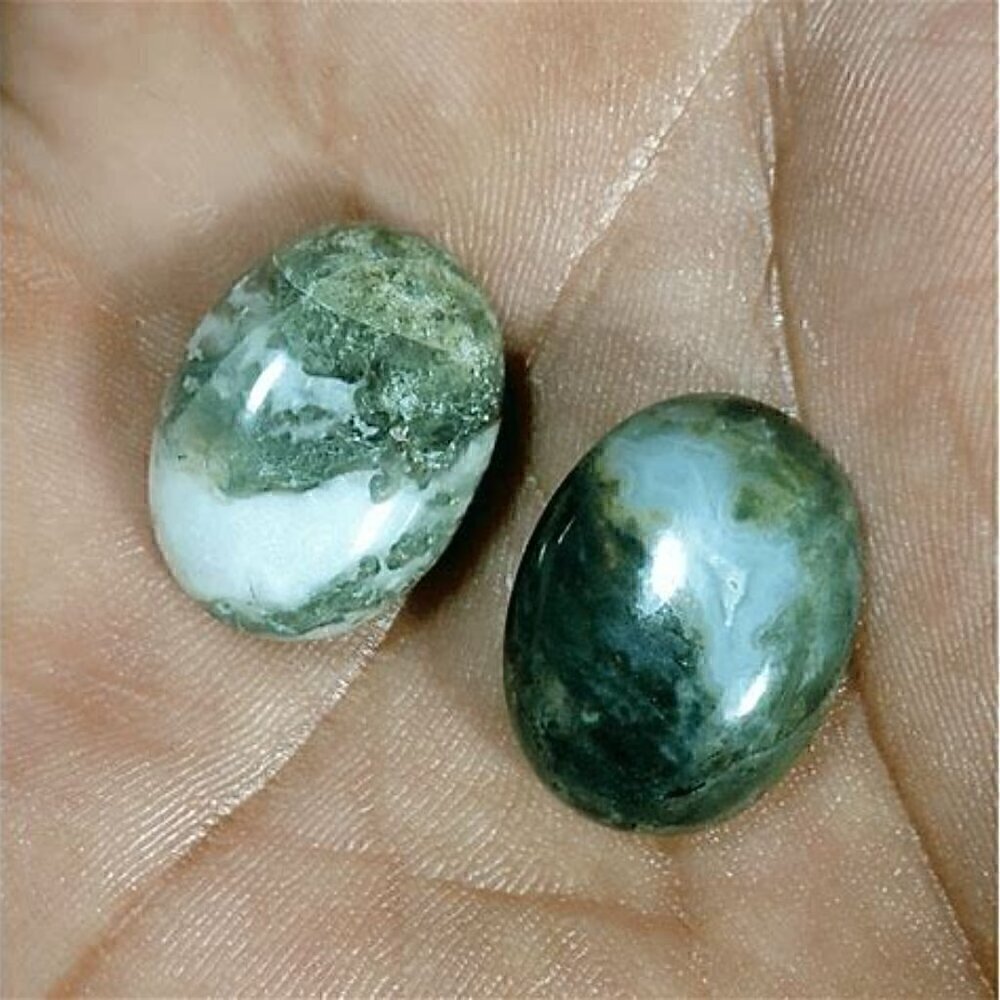 💝2/$20💝 NIP - Green & White Garden Quartz Heart Shape Stone Pendant Necklace - Picture 7 of 9